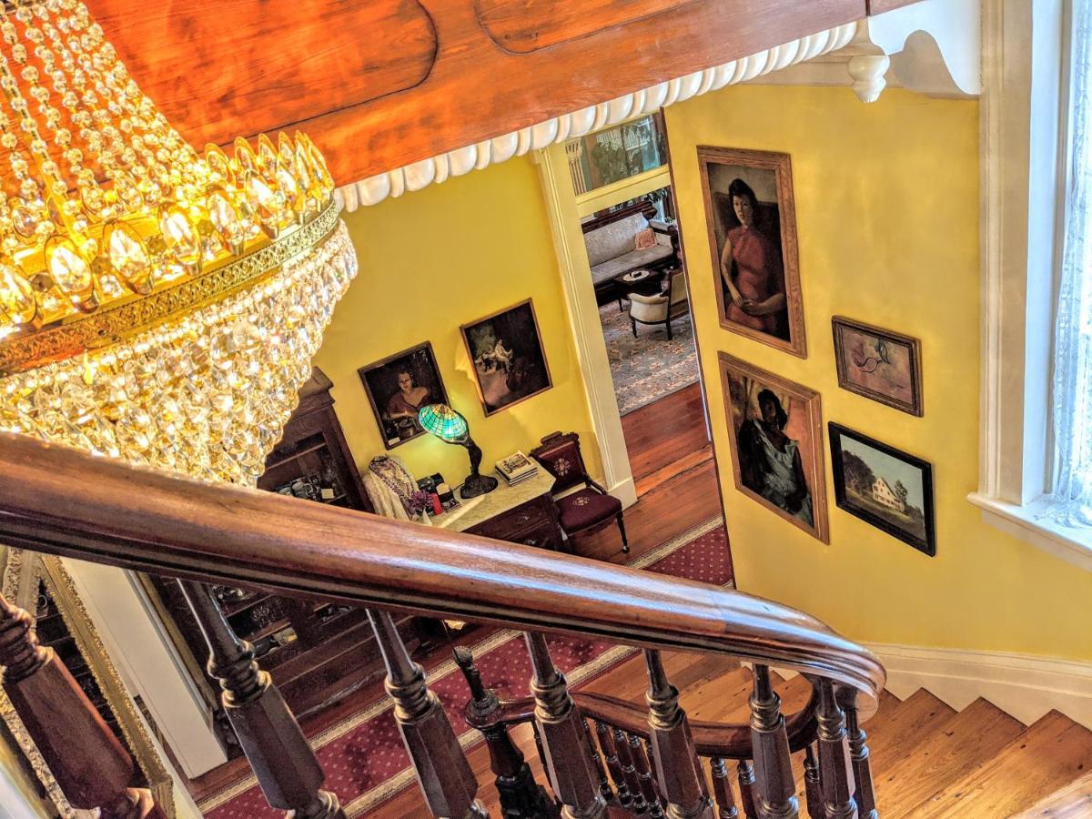 Parisian Courtyard Inn ニューオーリンズ エクステリア 写真