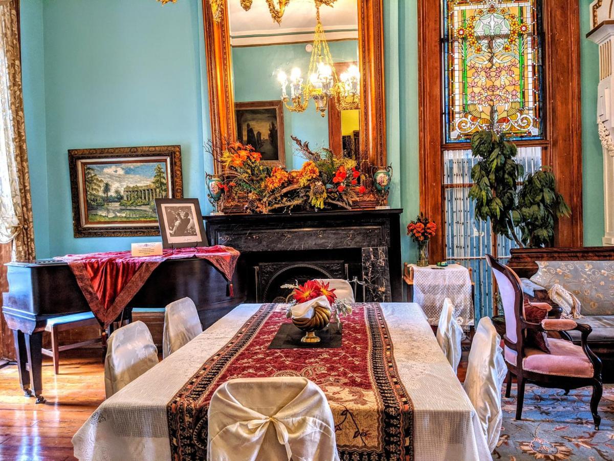 Parisian Courtyard Inn ニューオーリンズ エクステリア 写真