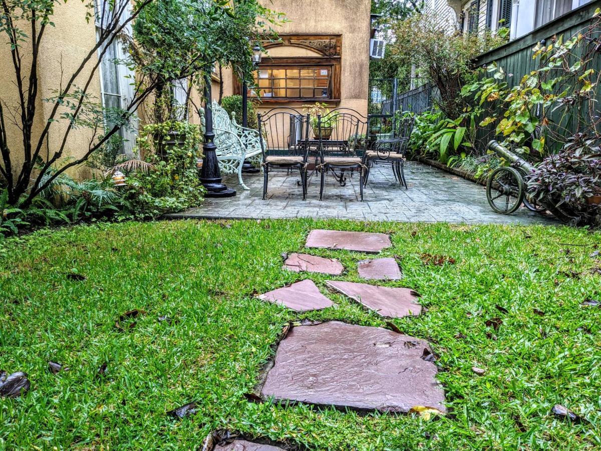 Parisian Courtyard Inn ニューオーリンズ エクステリア 写真
