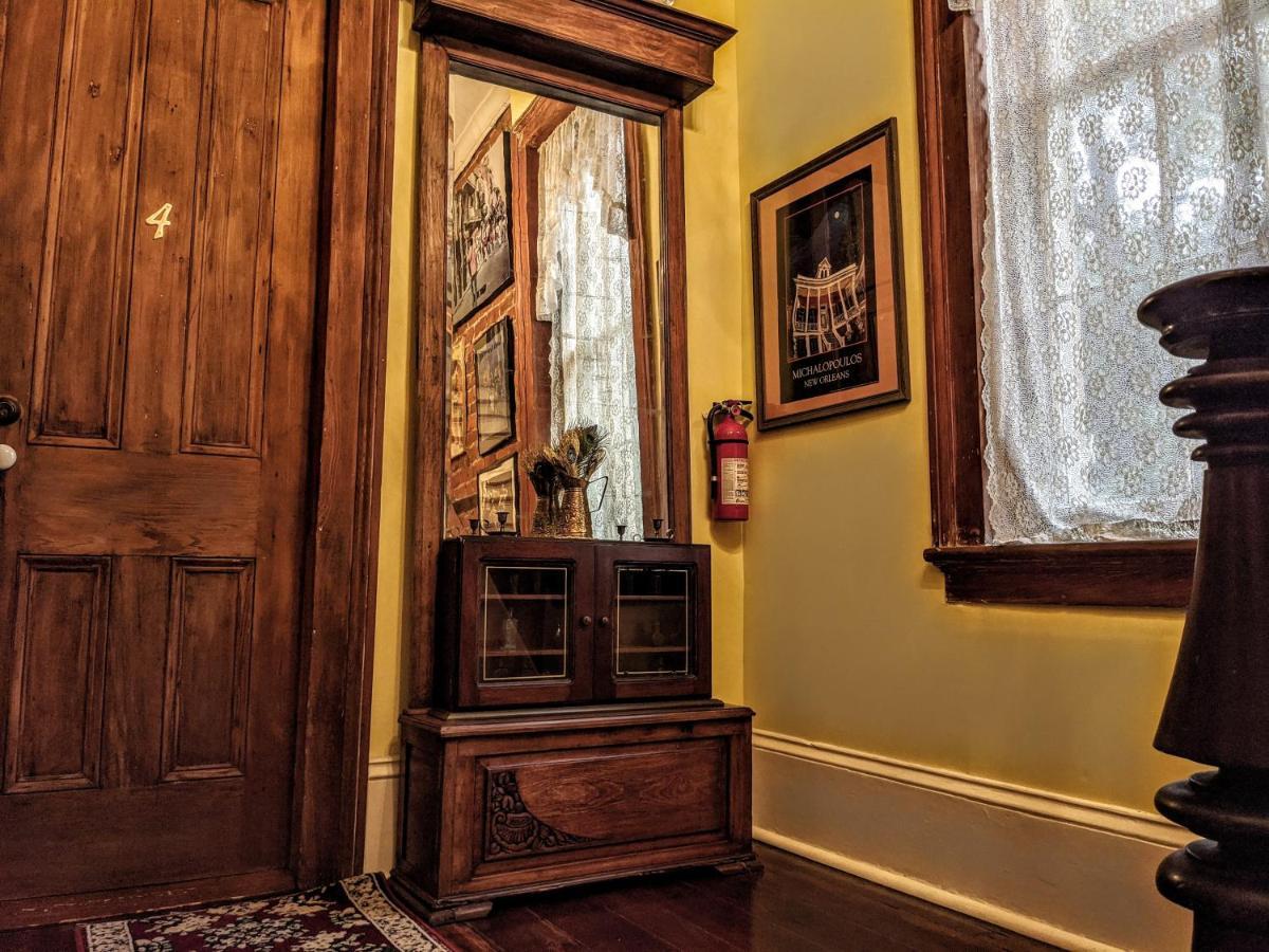 Parisian Courtyard Inn ニューオーリンズ エクステリア 写真