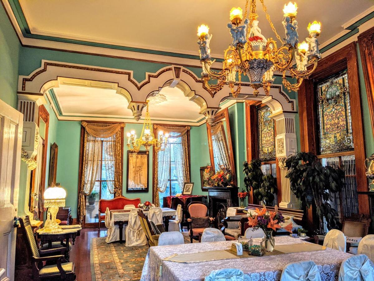 Parisian Courtyard Inn ニューオーリンズ エクステリア 写真