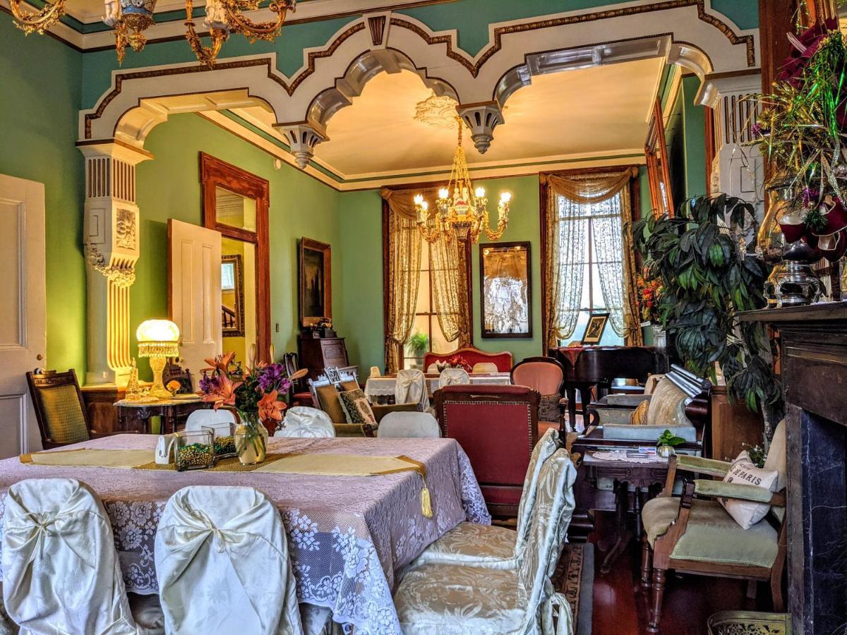 Parisian Courtyard Inn ニューオーリンズ エクステリア 写真